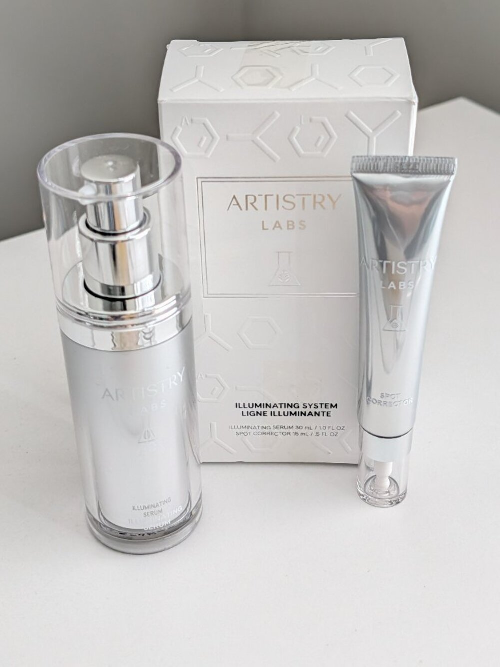 Artistry Labs Illuminating System Serum 1 oz + Spot Corrector .5 oz New with Box - Picture 3 of 5